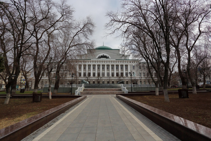 bank building columns